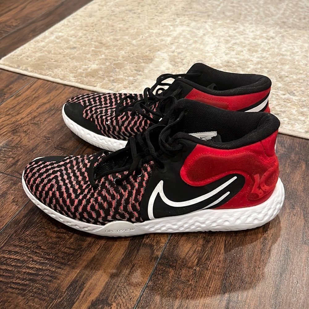 Nike KD Trey 5 VIII EP Basketball Shoes CK2090-002 Black/Red/White Sz 12 in GUC